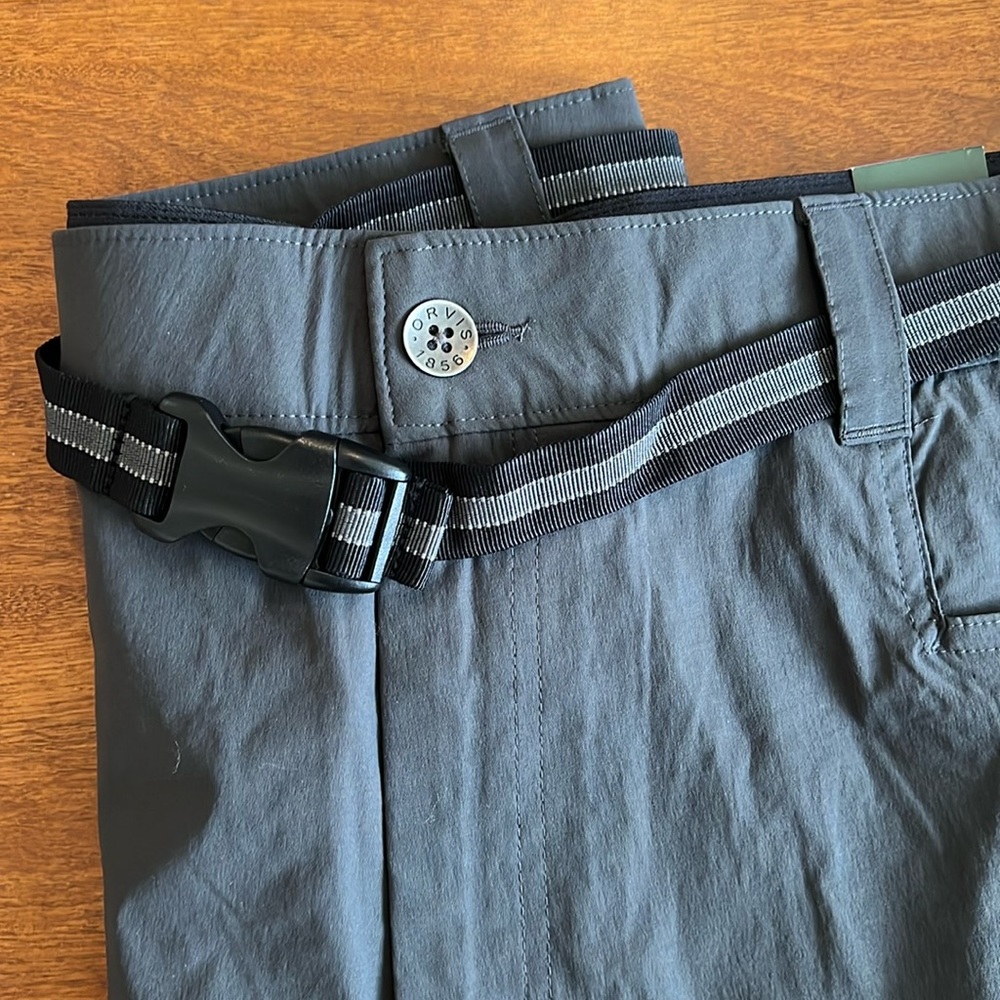 Charcoal (Dark Gray) Orvis Tech Voyager Cargo Shorts, size 40 - Picture 2 of 5